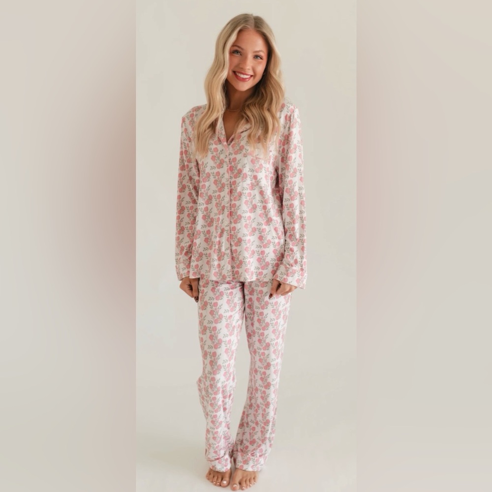 Women's Pink Floral Pajama Set - Long Sleeve Lounge Top & Pants
